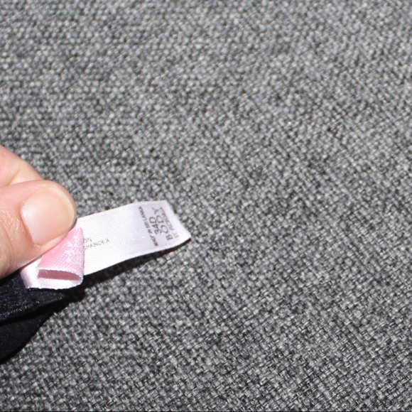 Body by Victoria’s Secret 34D - Picture 10 of 11